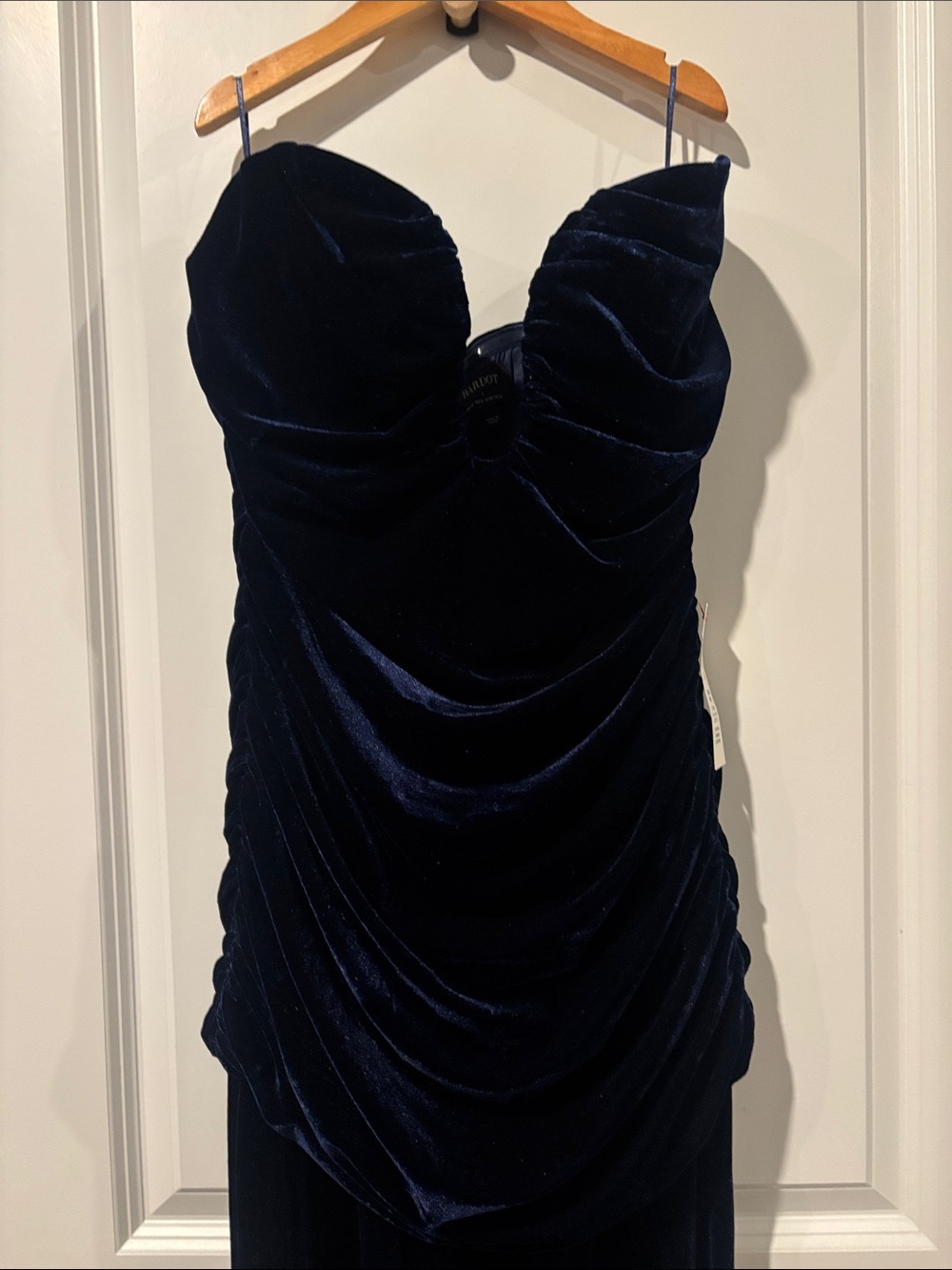 Bardot Elvira Velvet Strapless Navy Gown - Picture 6 of 11